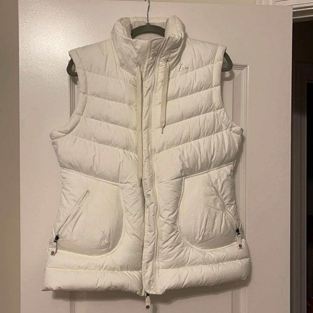 Adidas Clima Proof Puffy Vest. Women’s Large